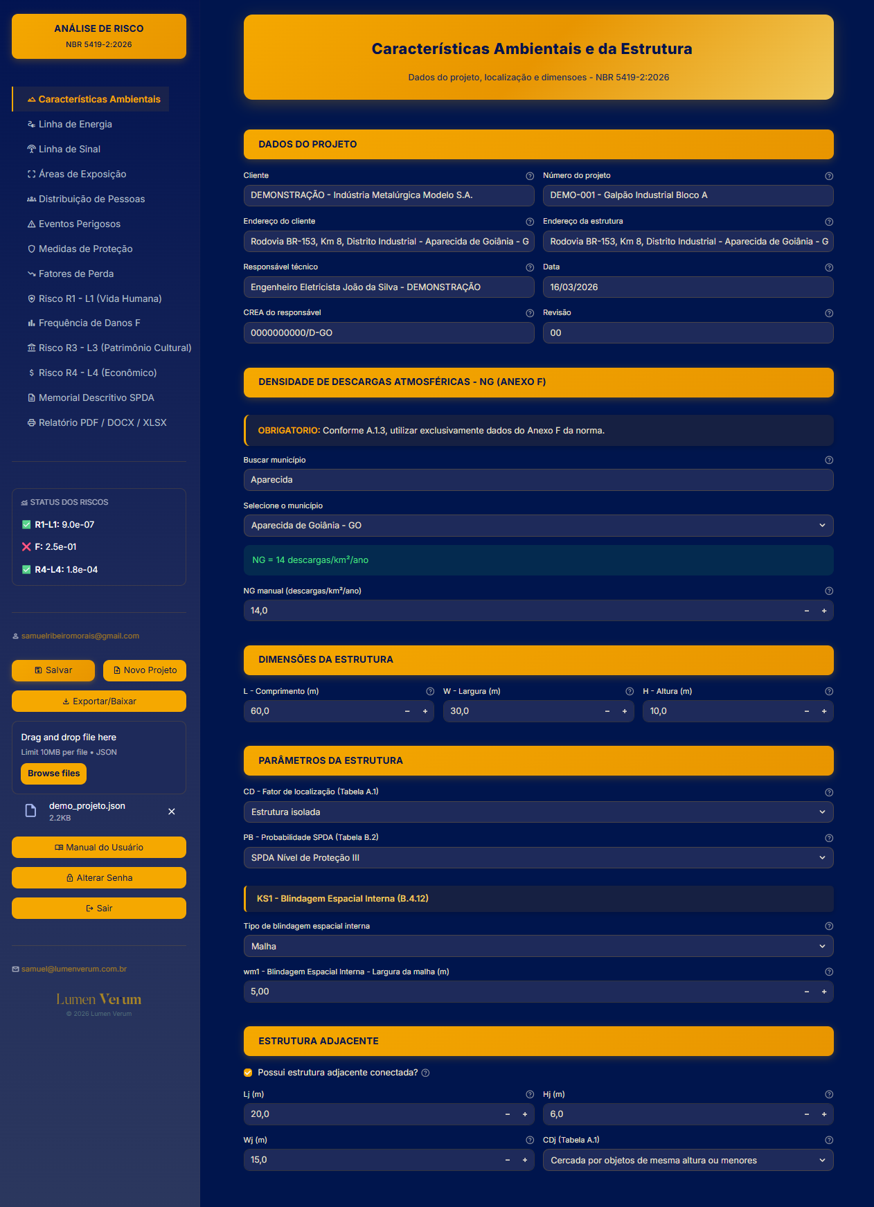 Tela do SPDA Risk Analyzer para entrada de características ambientais e da estrutura conforme NBR 5419-2:2026